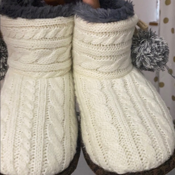 Slipper booties with fur in the interior - Picture 2 of 2